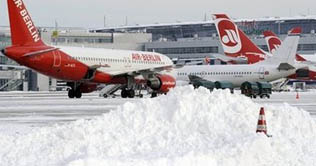 Transport disrupted as snow and ice sweep Britain, Germany